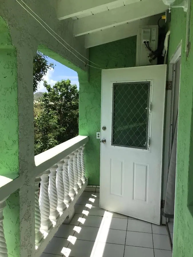 Diamond Gem Residence Koolbaai 招待所